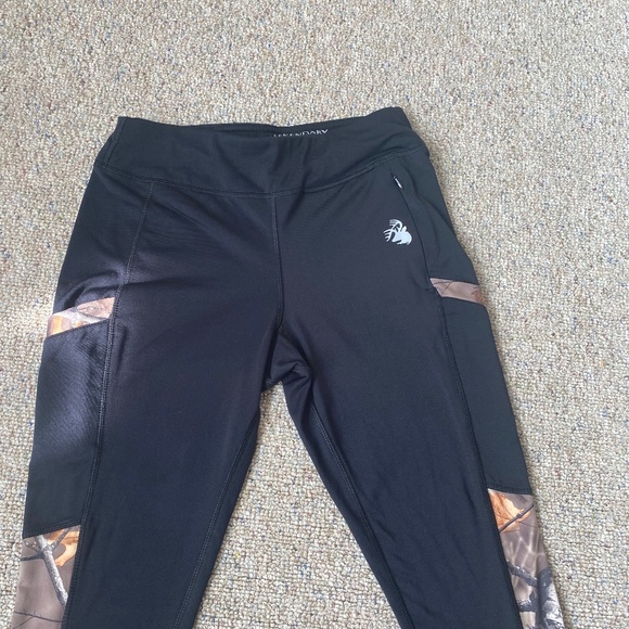 Ladies Legendary whitetails hunting Athletic leggings size small - Picture 4 of 8